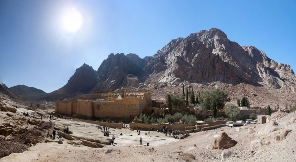 Núi Sinai Ai Cập: Kinh Nghiệm Leo Ngắm Bình Minh Và Độ Khó Đường Leo