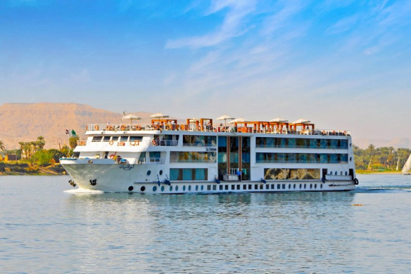 Có Nên Đi Du Thuyền Sông Nile Khi Du Lịch Ai Cập? Chi Phí Và Có Đáng Không?