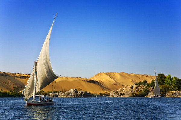 Ngắm Hoàng Hôn Trên Sông Nile: Trải Nghiệm Thuyền Felucca Và Điểm Ngắm Đẹp