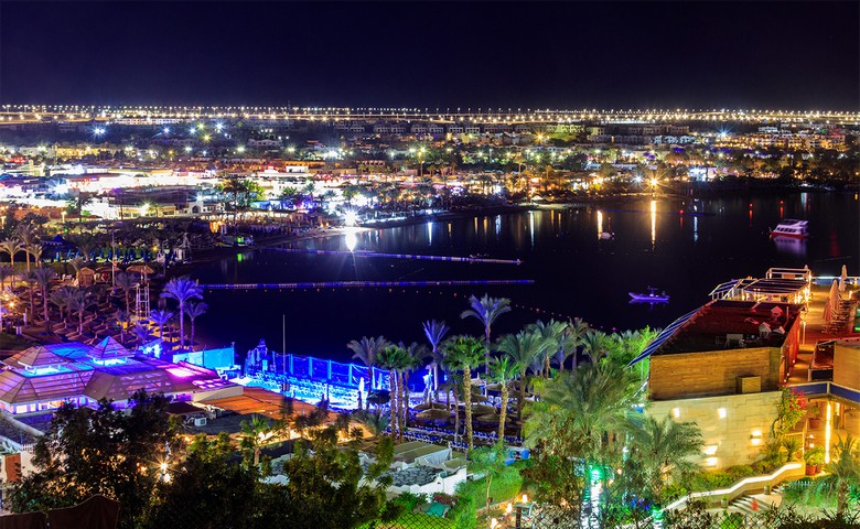 Khu Naama Bay về đêm tại Sharm El Sheikh