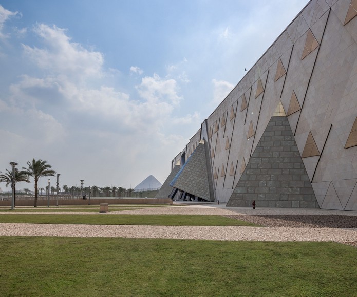 Đại Bảo tàng Ai Cập mới mở cạnh Kim tự tháp Giza