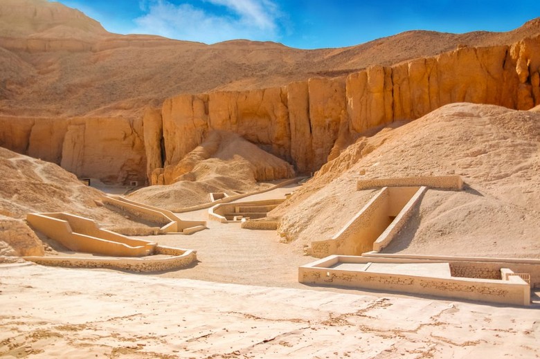 Lối vào một lăng mộ trong Thung lũng các vị Vua ở Luxor
